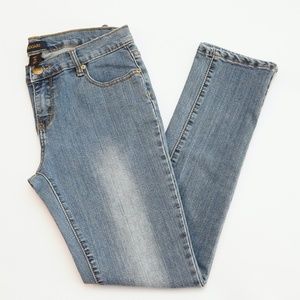 BOGARI - Fitted Stretchy Tight Leg Blue Jeans - Loose Ankle